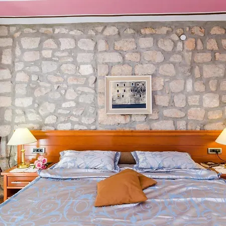 Nicol * ドゥブロブニク