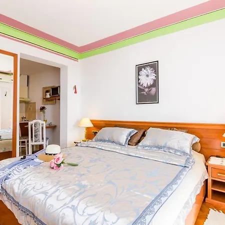 Nicol アパート *